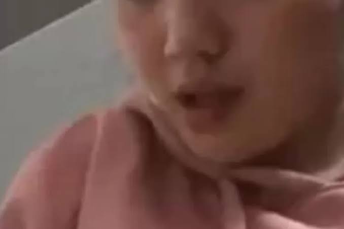 Hoodie Pink Viral Video Telegram Link , Watch Tudung hitam Hoodie Pink Viral , Melayu Hoodie Pink On TikTok Video